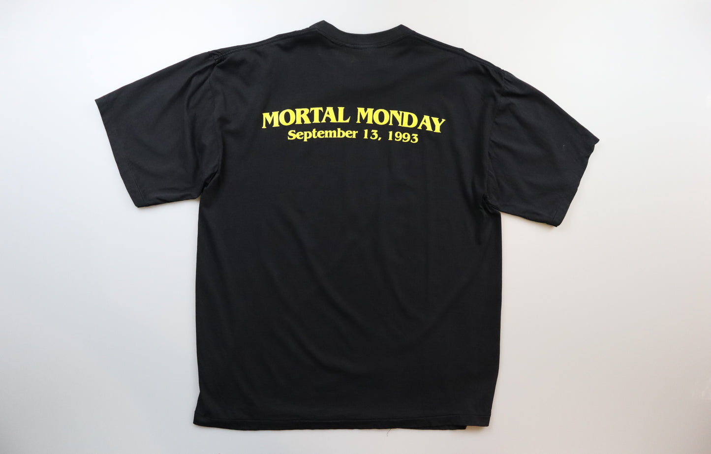 1993 Mortal Kombat “Mortal Monday” T-Shirt – XL