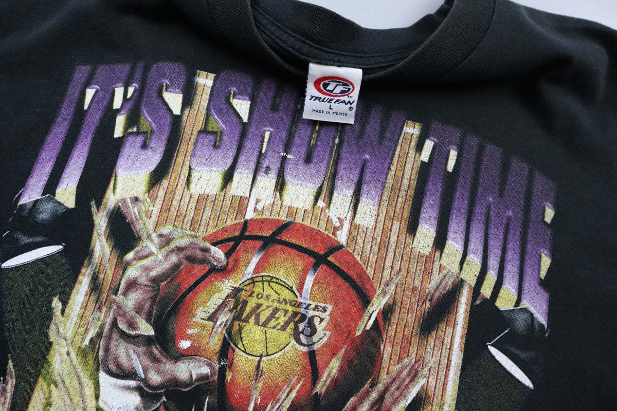 '90s LA Lakers "It’s Showtime!" T-Shirt – L
