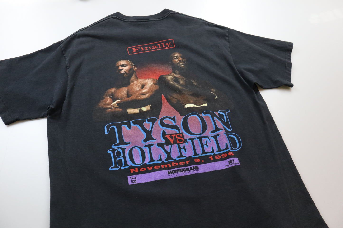 1996 Tyson vs. Holyfield "Finally." T-Shirt – XL