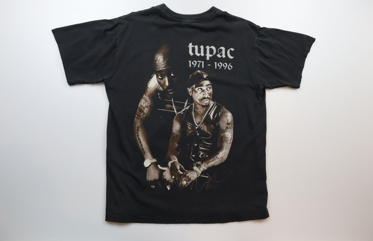 1990s Tupac Euro Bootleg "Only God Can Judge Me" Memorial T-Shirt – L