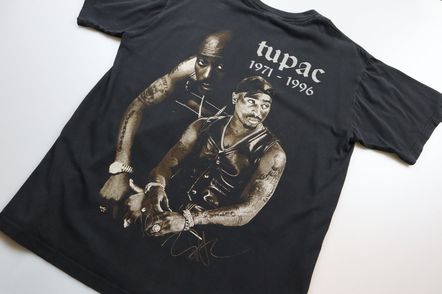 1990s Tupac Euro Bootleg "Only God Can Judge Me" Memorial T-Shirt – L