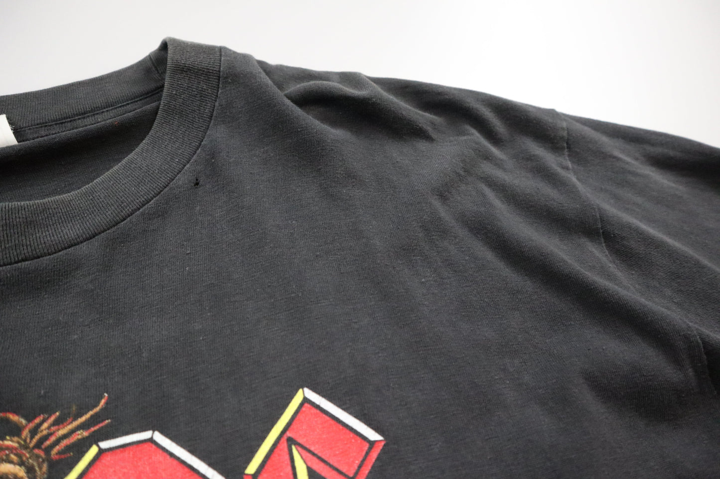 1990 AC/DC “The Razor’s Edge” T-Shirt – L