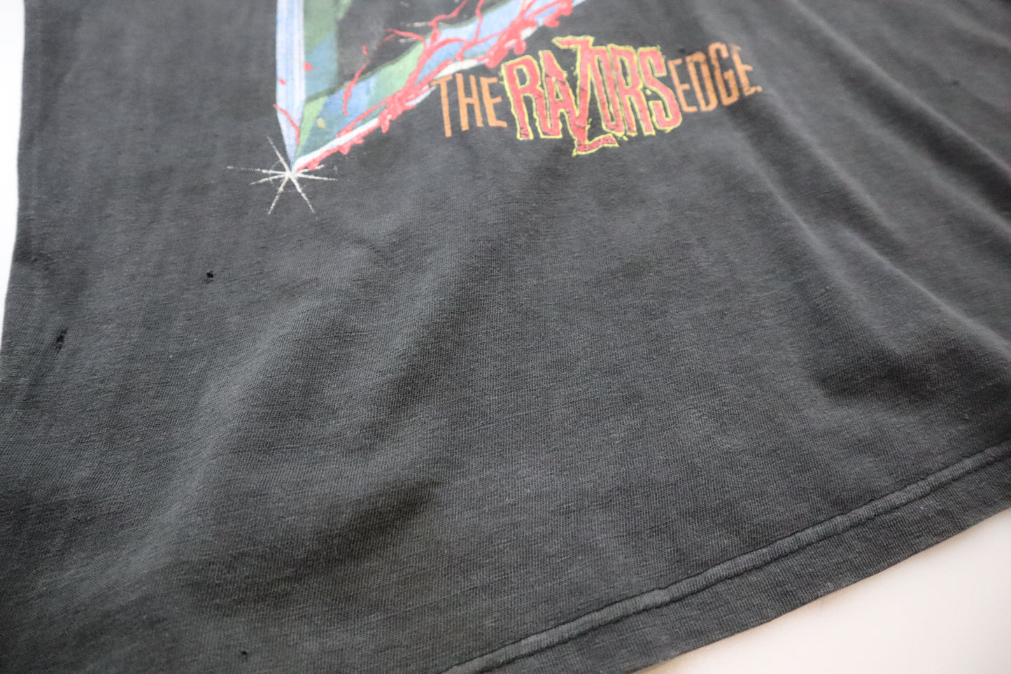 1990 AC/DC “The Razor’s Edge” T-Shirt – L