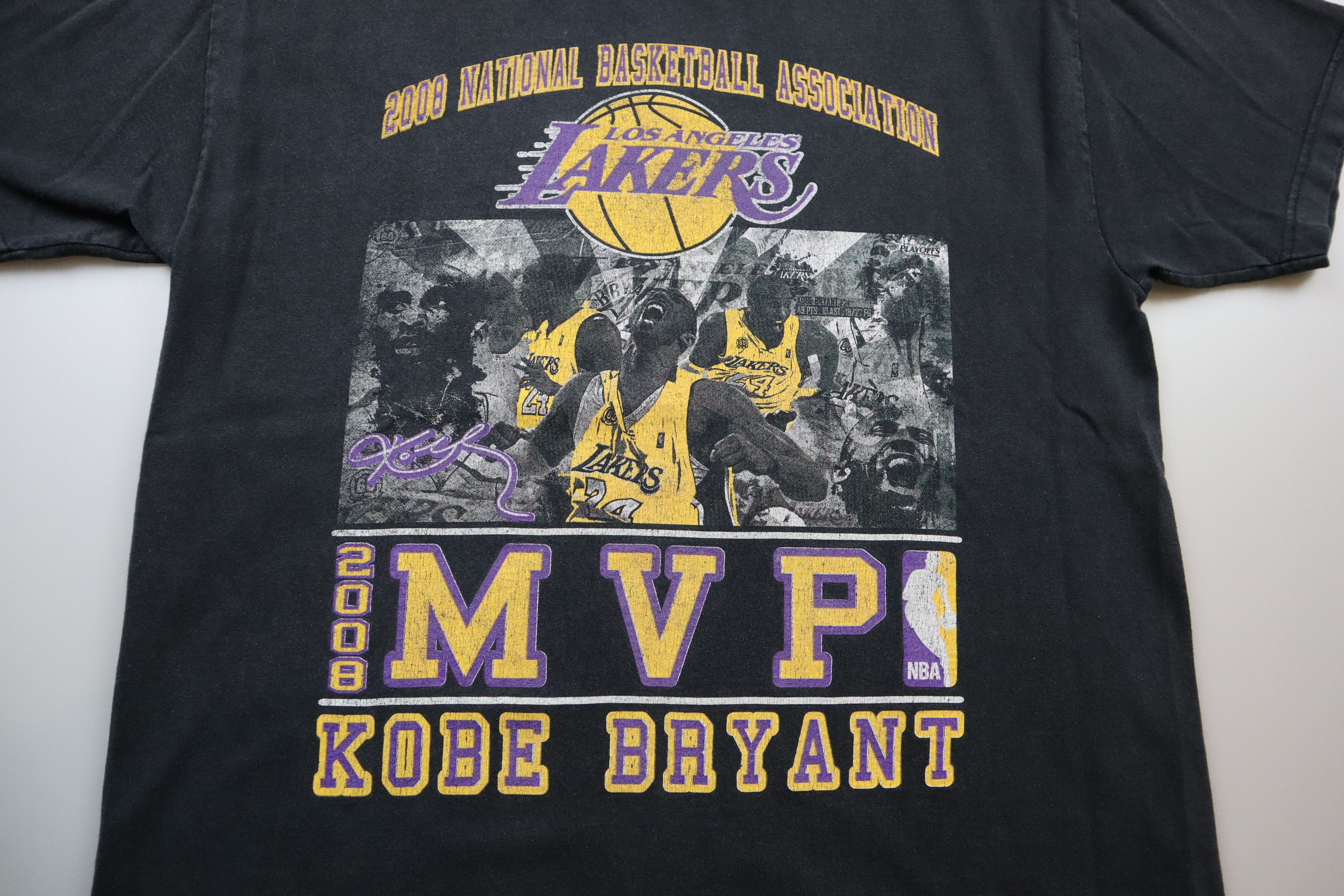 2008年 コービー・ブライアント「MVP」Tシャツ – L – Two Brothers Vintage