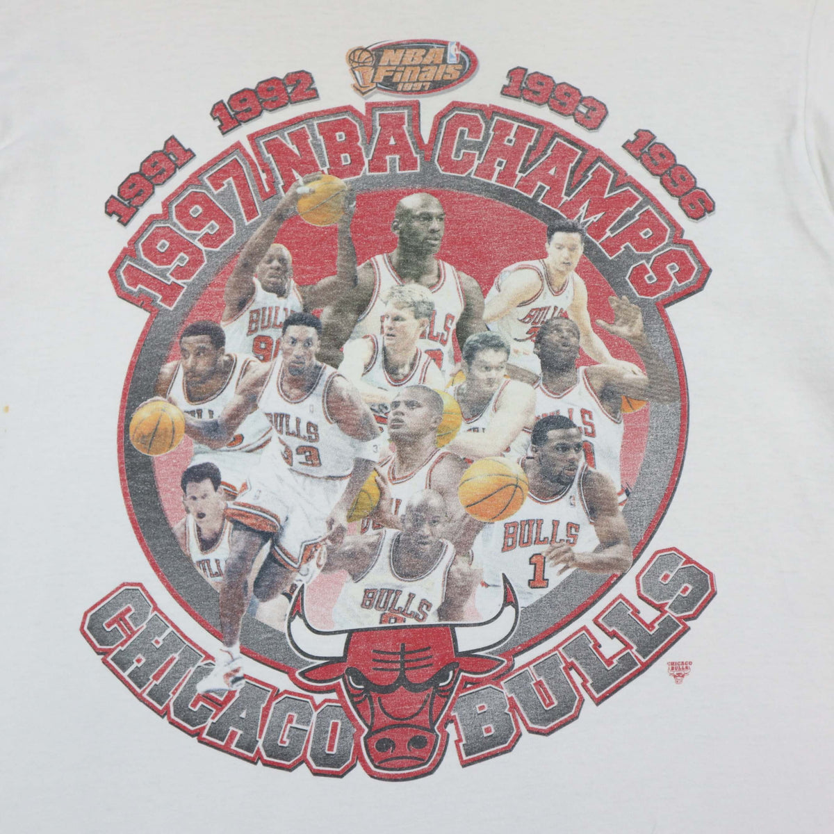 '97 Chicago Bulls " 1997 NBA Champions" Starter T-Shirt (M/L)