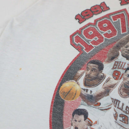 '97 Chicago Bulls " 1997 NBA Champions" Starter T-Shirt (M/L)