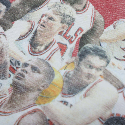 '97 Chicago Bulls " 1997 NBA Champions" Starter T-Shirt (M/L)