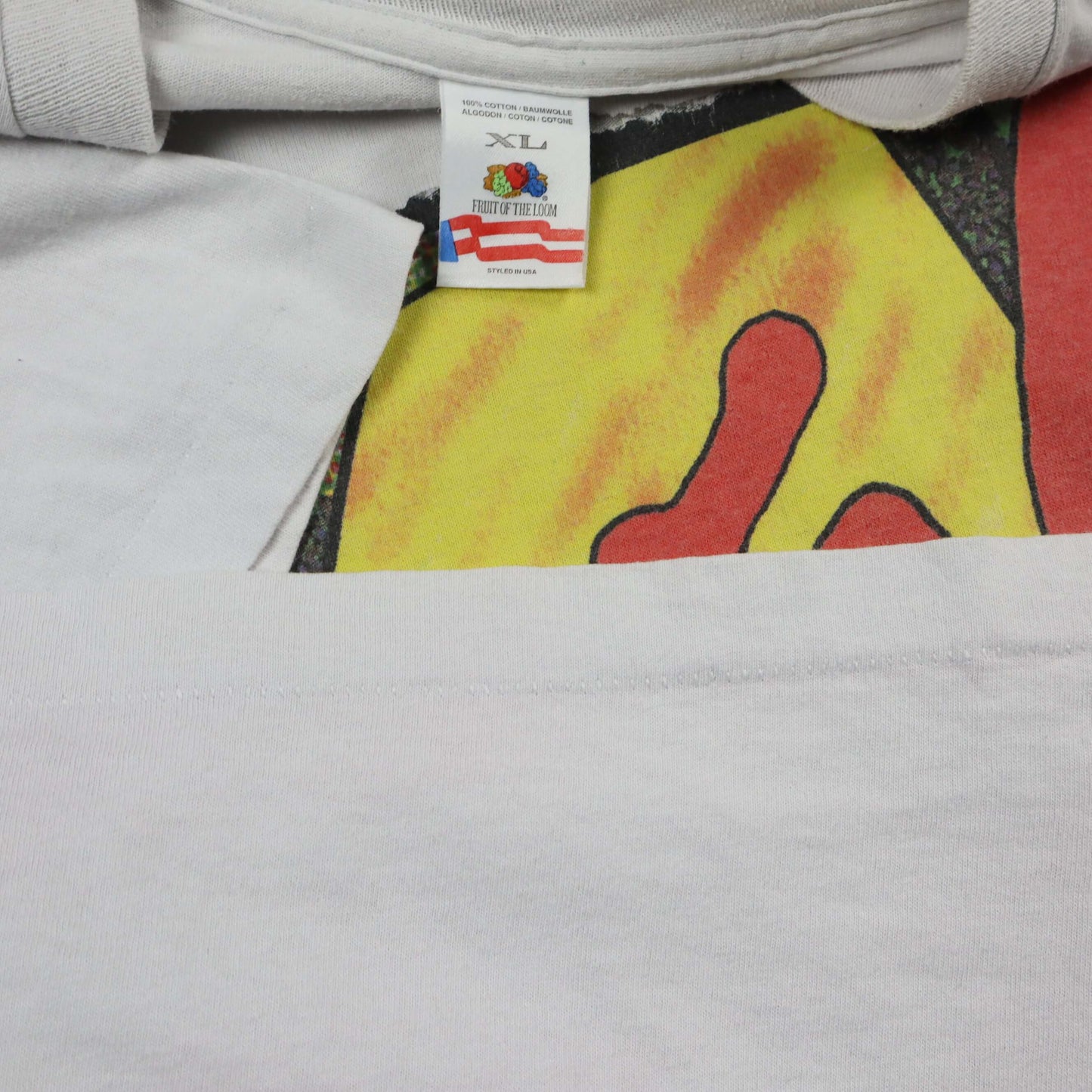 เสื้อยืด 90s MTV “Greatest Hits” (XL)