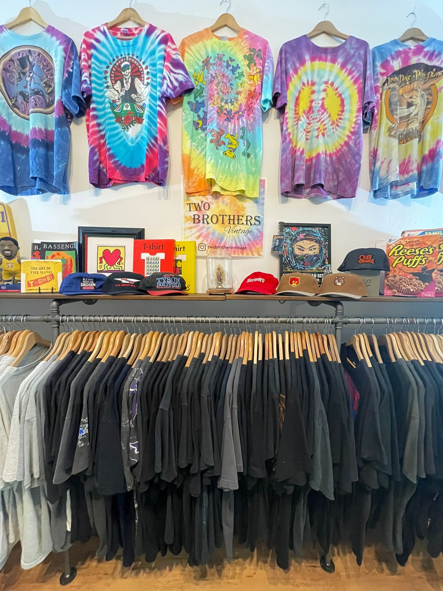 two brothers vintage showroom